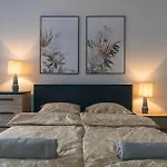 Central Rivergem Studio